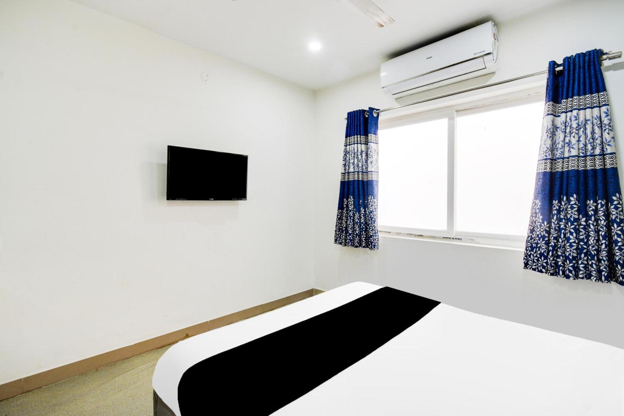 Super Townhouse Madhapur 100 Feet Road Formerly Jkc Grand Haidarábád Kültér fotó